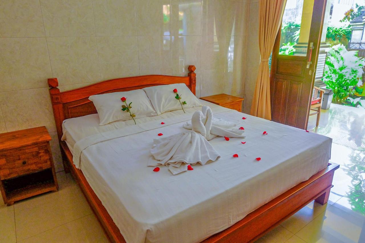 Adi Homestay Canggu Extérieur photo